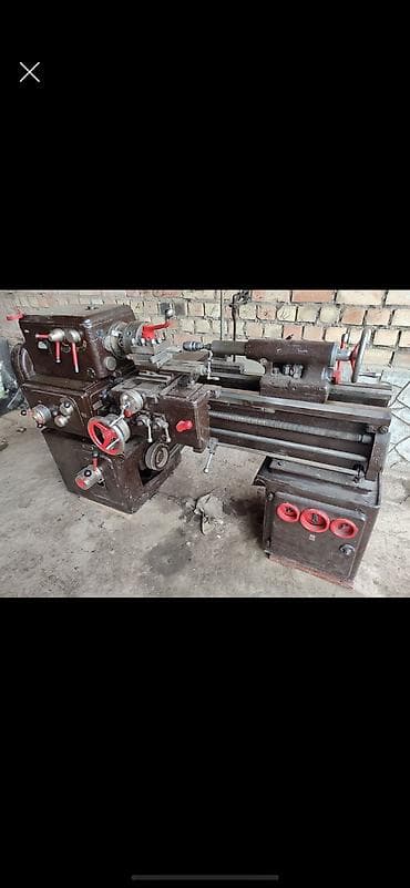 Домкраты, подъемники: Токарный станок — 1