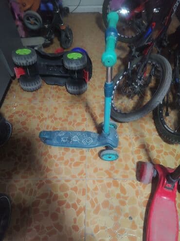 универсальные трехколесные коляски: Детский самокат, Трёхколёсный — 1