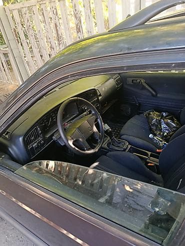 pass: Volkswagen Passat Variant: 1992 г., Механика, Универсал — 1