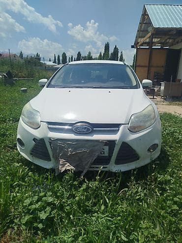 машина мерс с: Ford Focus: 2014 г., 1.6 л, Механика, Бензин, Универсал — 5