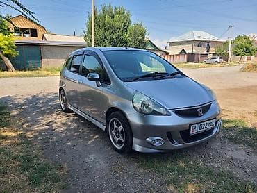 авто сатылат: Honda Fit: 2003 г., Хетчбек — 1