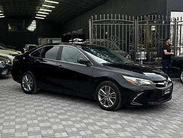 Toyota Camry: 2015 г., Седан