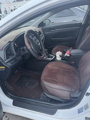 Hyundai Avante: 2017 г., 1.6 л, Автомат, Бензин, Седан — 5