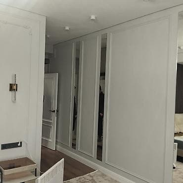 плинтус потолочный: Натяжной потолок Глянцевое Монтаж — 10