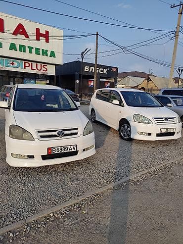 id 4: Toyota Ipsum: 2002 г., 2.4 л, Автомат, Бензин, Минивэн — 9