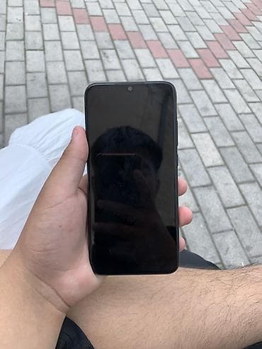 poco f5: Смартфон с экраном ~ (каплевидный вырез под фронтальную камеру) — 2