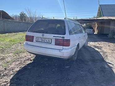 рейлинк: Volkswagen Passat Variant: 1995 г., Кол менен иштөөчү, Дизель, Универсал — 1