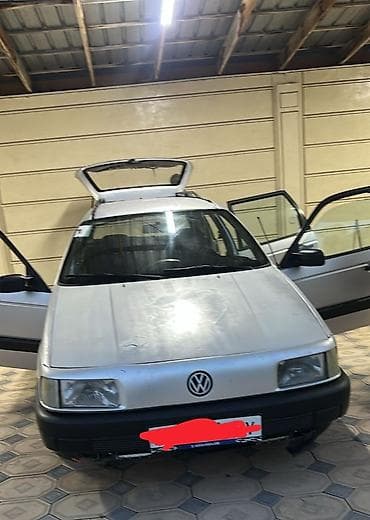 доплачу: Volkswagen Passat: 1989 г., 1.8 л, Механика, Бензин, Универсал — 1