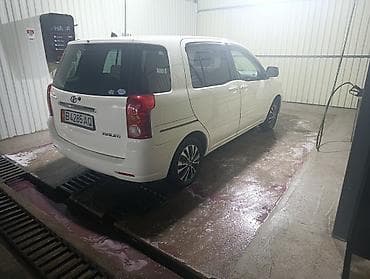 Транспорт: Toyota Raum: 2005 г., Автомат, Бензин, Минивэн — 8