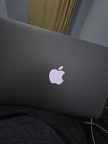 iphone 9: Apple MacBook Air 13" - Дисплей 13" (диагональ по линейке Air) — 3