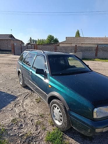 машина жыгули: Volkswagen Golf: 1996 г., Кол менен иштөөчү, Бензин, Универсал — 2