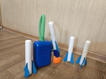 Игровой набор для детей: 2 игрушки в одном комплекте 1) Пусковая at lalafo.kg Игровой набор для детей: 2 игрушки в одном комплекте 1) Пусковая