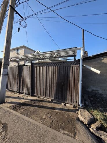 ворота навесы: Срочно продам пол дом под бизнес ул киргизия 24/2 очен удобная места — 3