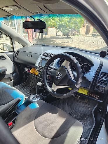 хонда истеп 1: Honda Fit: 2002 г., Вариатор, Бензин, Хетчбек — 4