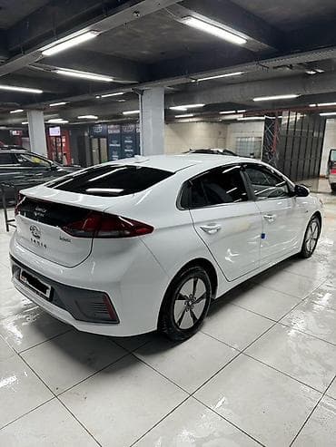 хендай ионик: Hyundai Ioniq: 2020 г., Автомат, Гибрид, Лифтбек — 2