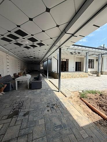 180: Продаётся дом в Арча-Бешик Дом площадью 180 м2 построен на участке 5 — 4