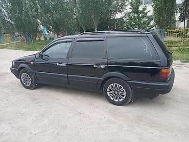 jac машина: Volkswagen Passat Variant: 1990 г., 1.8 л, Механика, Бензин, Универсал — 8