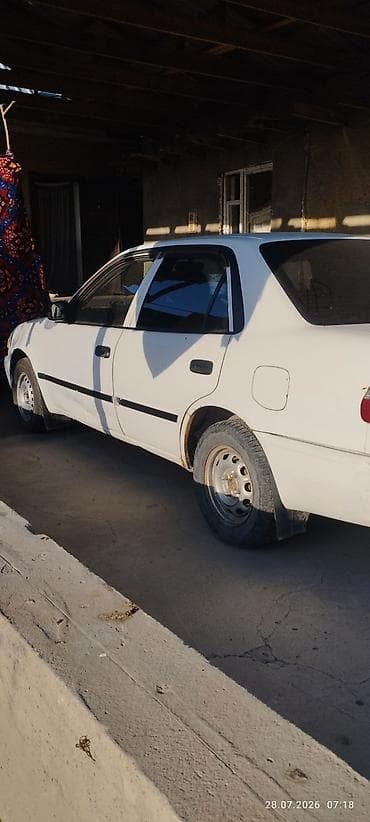 авто сатуу: Toyota Corolla: 2000 г., Седан — 5