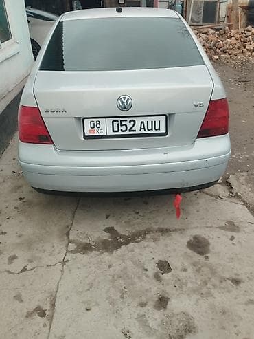 Volkswagen Bora: 1999 г., 2 л, Автомат, Бензин, Седан