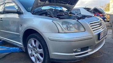 карта двери: Toyota Avensis: 2004 г., Бензин, Универсал — 3