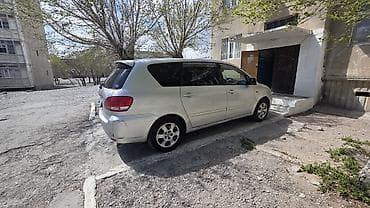 матих: Toyota Ipsum: 2002 г., 2.4 л, Автомат, Бензин, Минивэн — 1