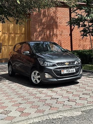 Chevrolet Spark: 2019 г., 1 л, Вариатор, Бензин, Хэтчбэк