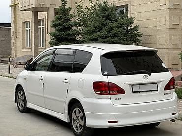 каталики: Toyota Ipsum: 2003 г., 2.4 л, Автомат, Бензин, Минивэн — 5