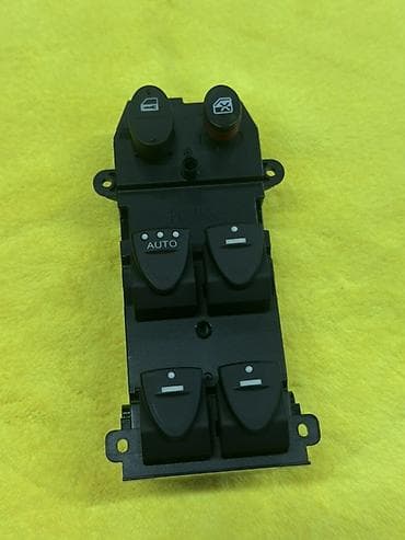 Блок управления стеклоподъёмниками (дверная панель водителя)