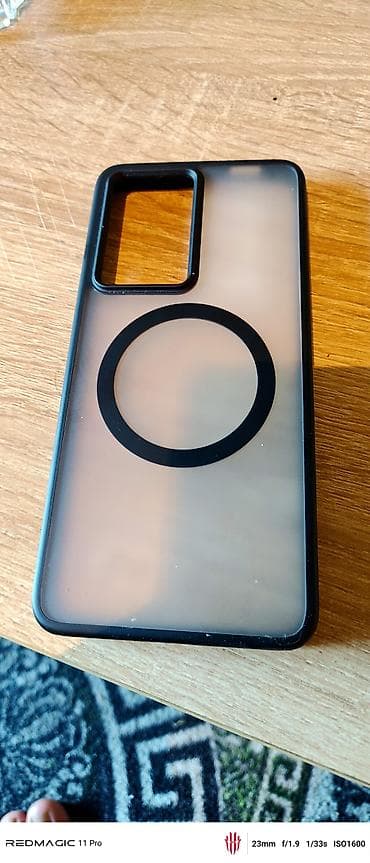 Срочно продаю Poco f5 pro память 512гб гнездо плохо работает чехол в