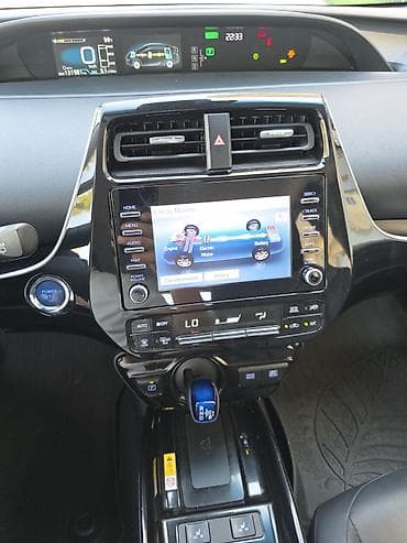Продажа авто: Toyota Prius: 2019 г., 1.8 л, Вариатор, Гибрид, Хэтчбэк — 4