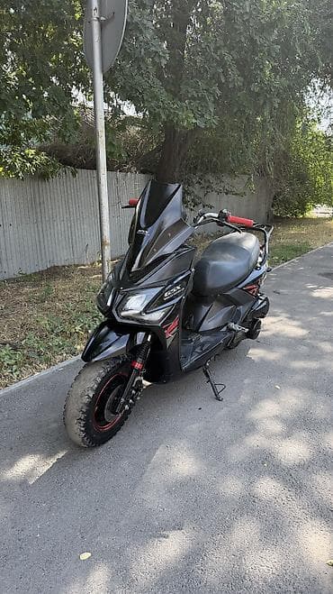 Тип скутера Yamaha, 150 куб. см, Бензин, Б/у — 1