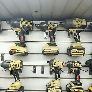 Бетономешалки, смесители: Аккумуляторные ударные гайковерты (разные модели) - Питание — 1