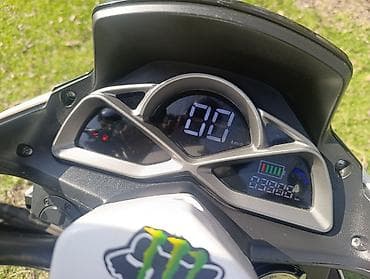 визор для шлема: Продаю скутер макси белого цвета состояние идеальное в ложений не — 5