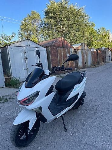В ПРОДАЖЕ СКУТЕР Скутер DUL DUL, белый, городской форм‑фактор. плюс — 1
