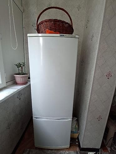 mini refrigerator: Холодильник Atlant, Б/у, Двухкамерный, 180 * — 3