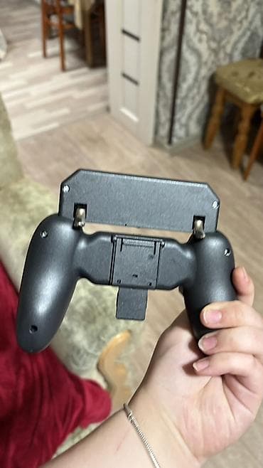 ps3 rebug: Беспроводной геймпад Sony DualShock 4 (CUH‑ZCT2) — цвет Glacier White — 8