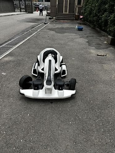 дрифтер: Электрический карт Ninebot Gokart (комплект с задним приводом на базе — 1