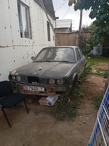 BMW 3 series: 1989 г., Седан