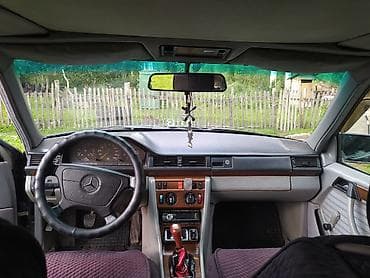 Продажа авто: Mercedes-Benz W124: 1990 г., 2.3 л, Механика, Бензин, Седан — 2