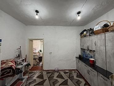 дешово продам: Продаётся дом барачного типа в Новопокровке Отличный вариант как для — 10