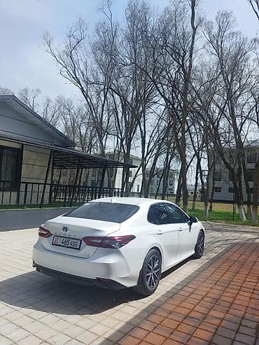 lexus e: Toyota Camry: 2021 г., 2.5 л, Автомат, Гибрид, Седан — 3