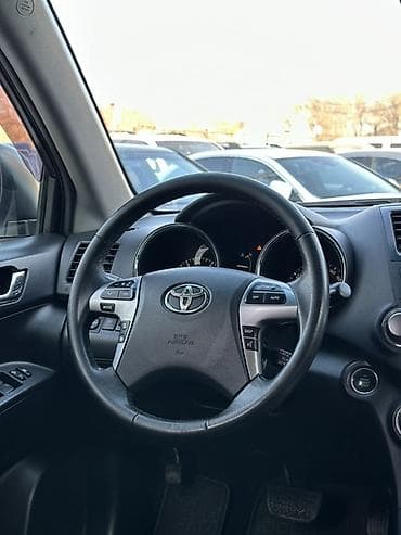 cruiser 80: Toyota Highlander: 2012 г., 3.5 л, Автомат, Бензин, Кроссовер — 8