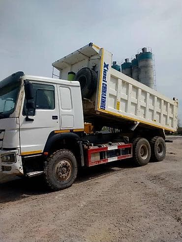 на лобовое: Грузовик, Howo, Дубль, Б/у — 4