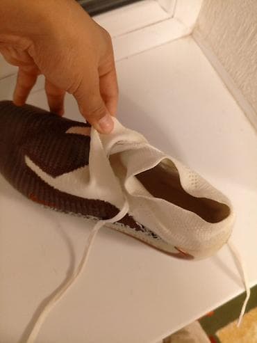 Спорт и отдых: Футбольные бутсы Nike Phantom, размер 43. Модель выполнена в высоком — 2