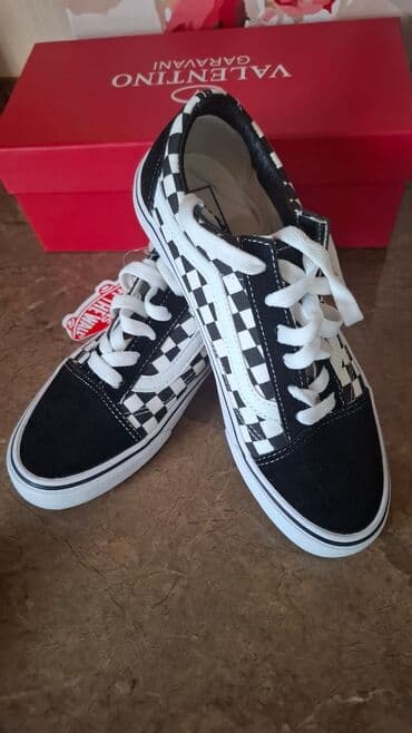 Кроссовки, 39, Vans, Новый, цвет - Черный, Самовывоз