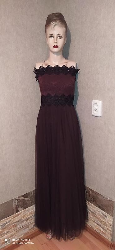 Шубы: Платье
Размер 44-46.
Цена 300 сом — 2