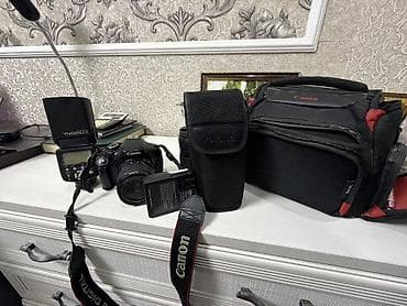 Комплект для фото- и видеосъёмки Canon. Состав: - Зеркальная камера