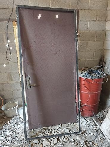 металические двери: Металлическая входная дверь с коробкой, реальным покупателям уступим — 2