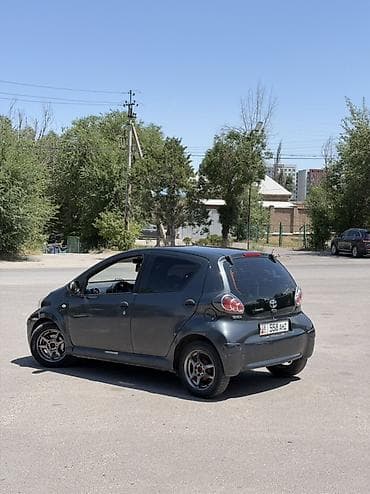 Продажа авто: Toyota Aygo: 2010 г., 1 л, Механика, Бензин, Хэтчбэк — 5