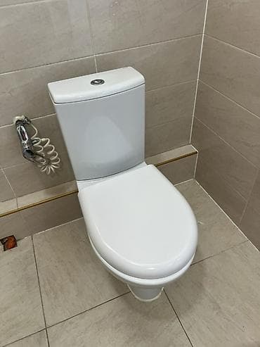 подключение воды: Унитаз Напольный, Материал: Фарфор — 1